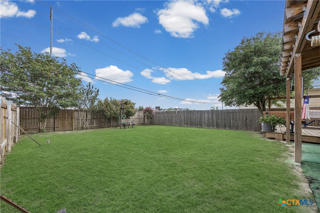 main property photo 20