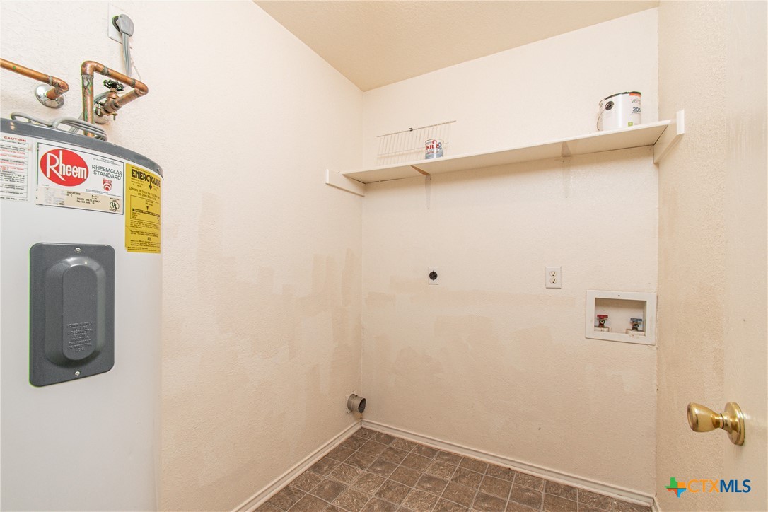 main property photo 6