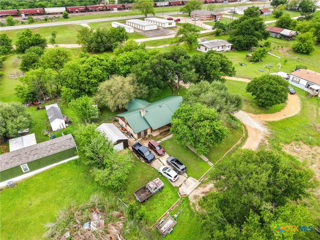 main property photo 25