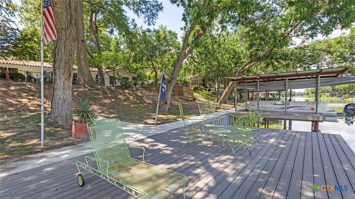 main property photo 28