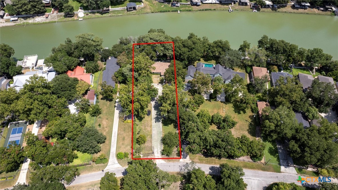 main property photo 40