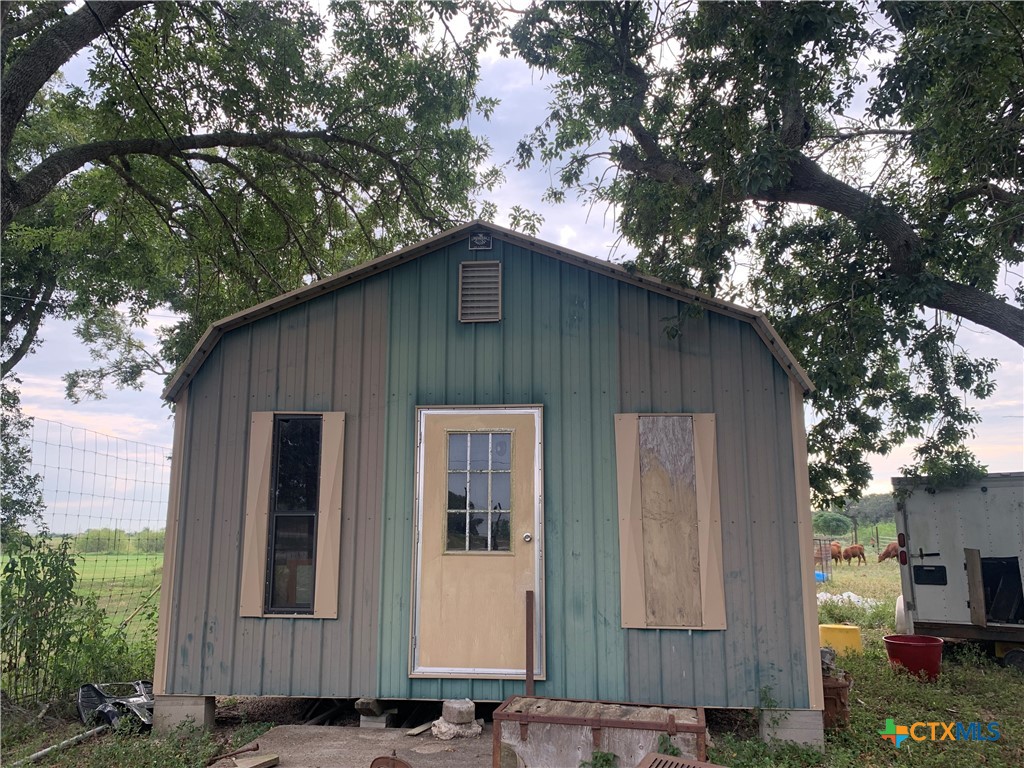 main property photo 8
