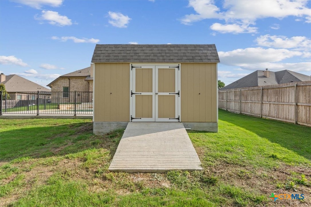 main property photo 44