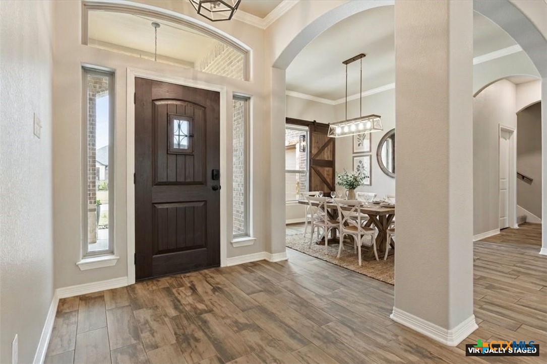 main property photo 9