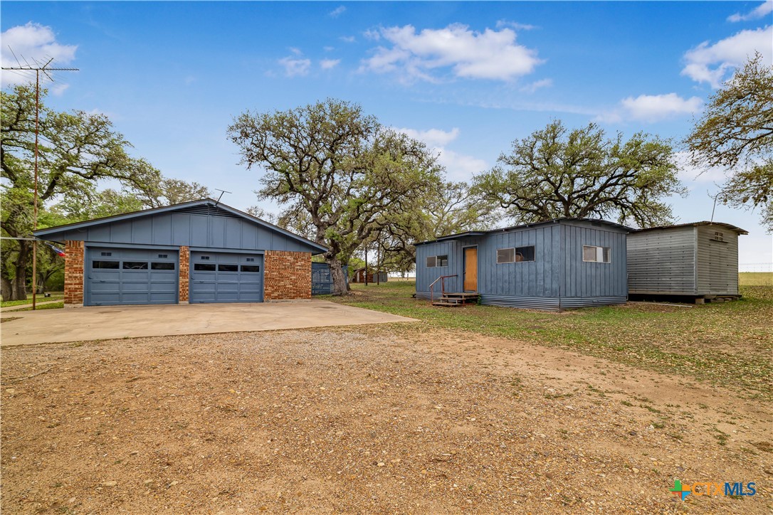 main property photo 20