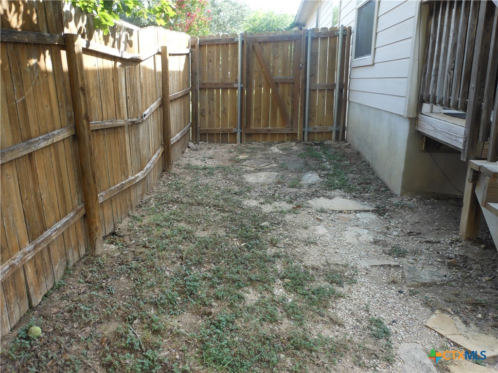 main property photo 27