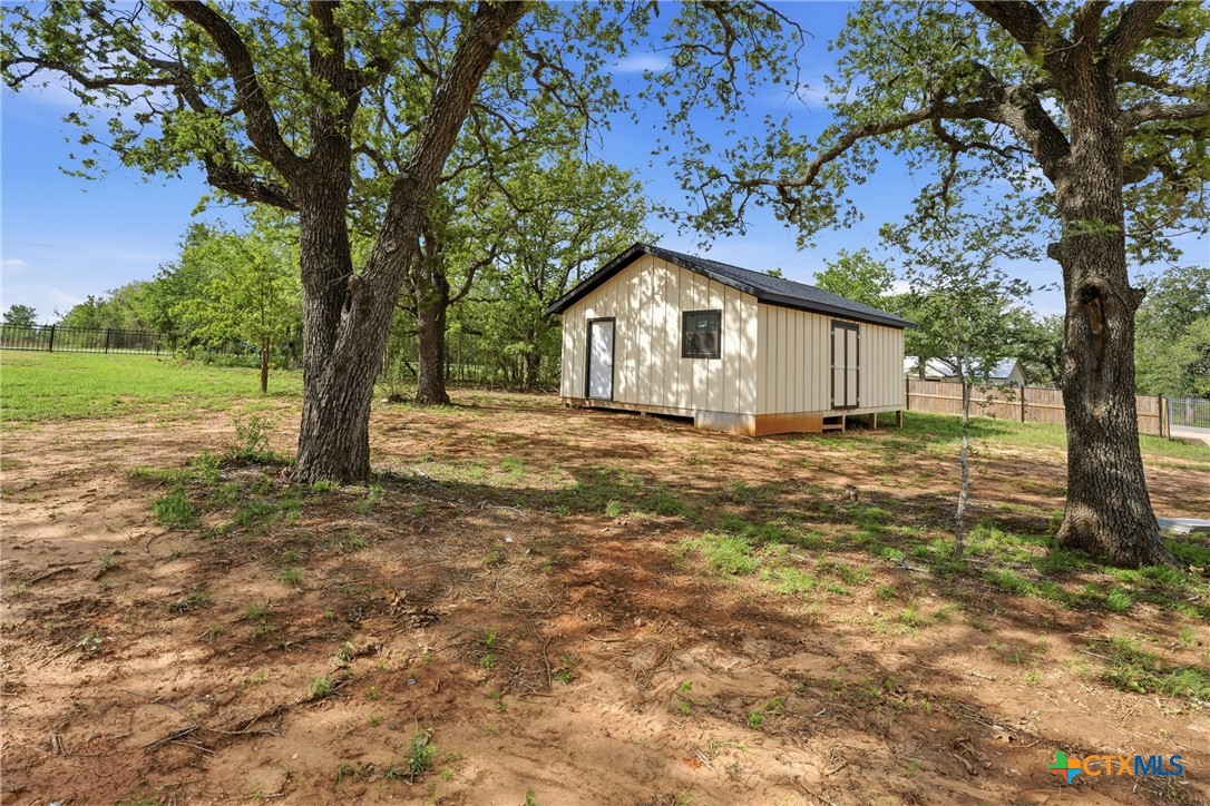 main property photo 33
