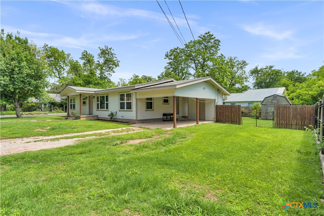 main property photo 28