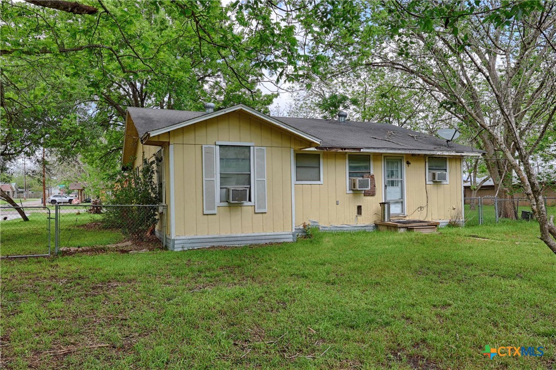 main property photo 14