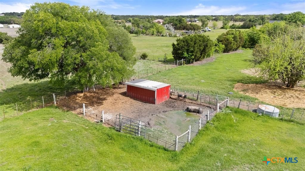 main property photo 11