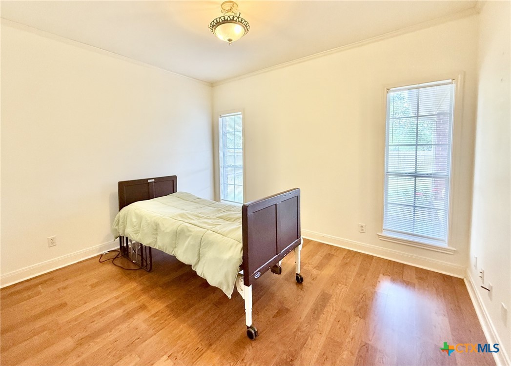 main property photo 35