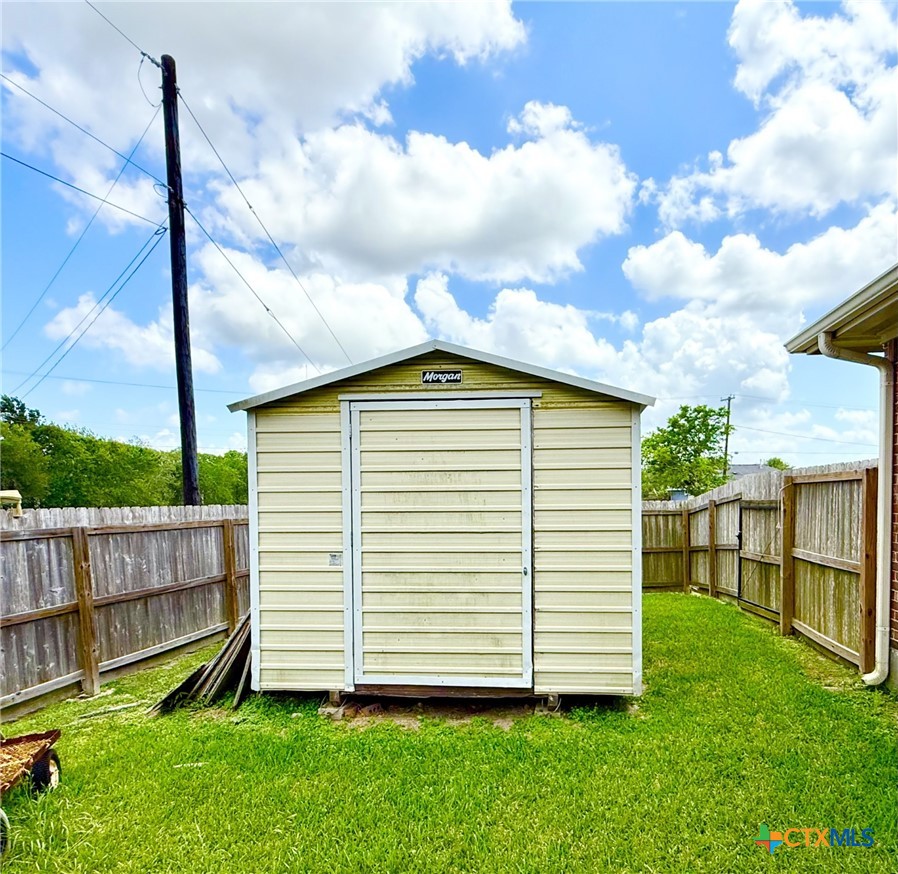main property photo 45