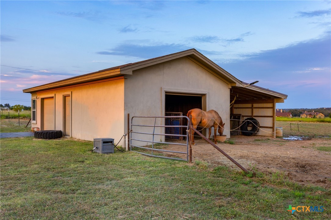 main property photo 31