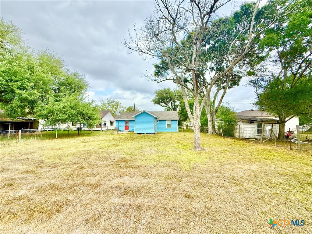 main property photo 28