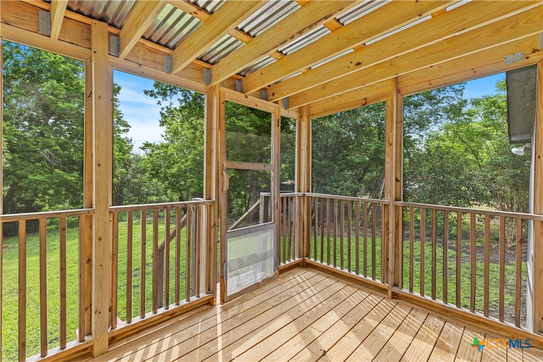 main property photo 11