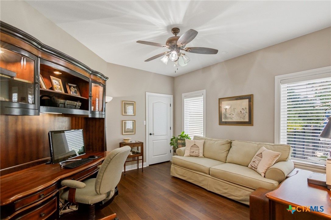 main property photo 13