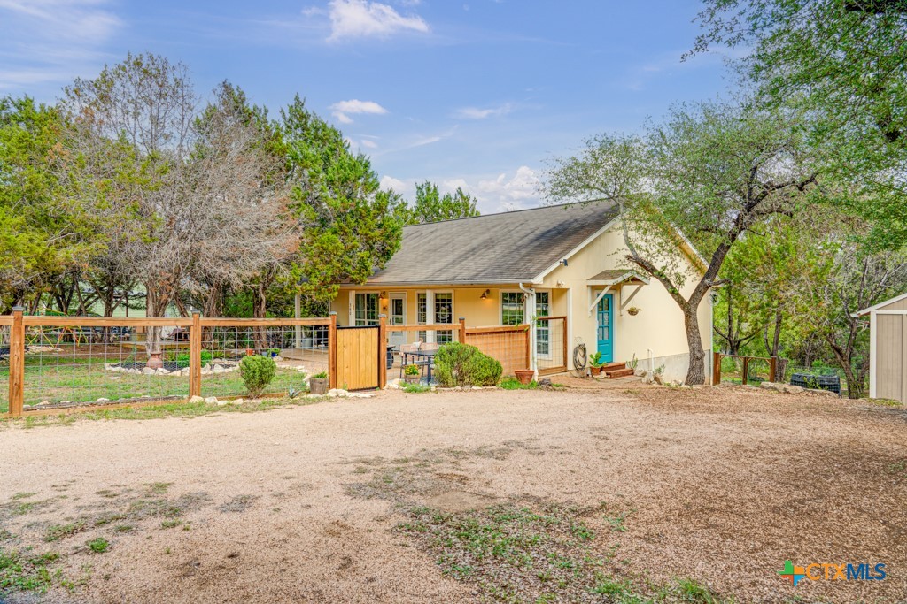 main property photo 41