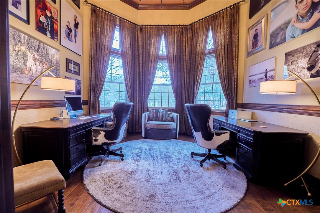main property photo 10