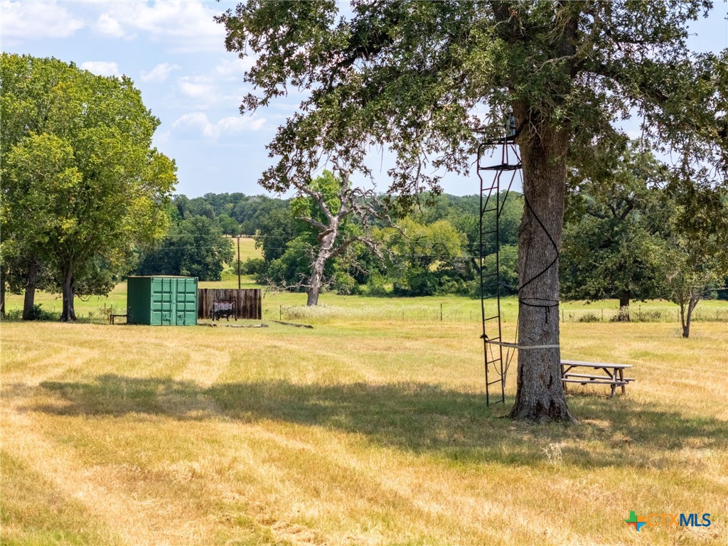 main property photo 40