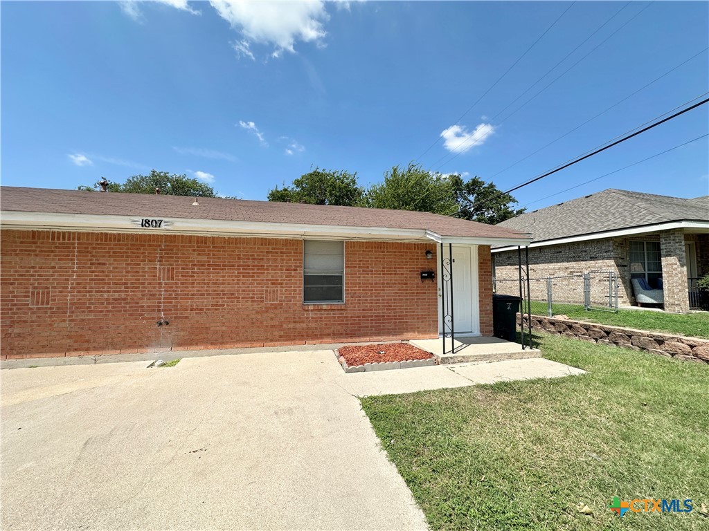 main property photo 20