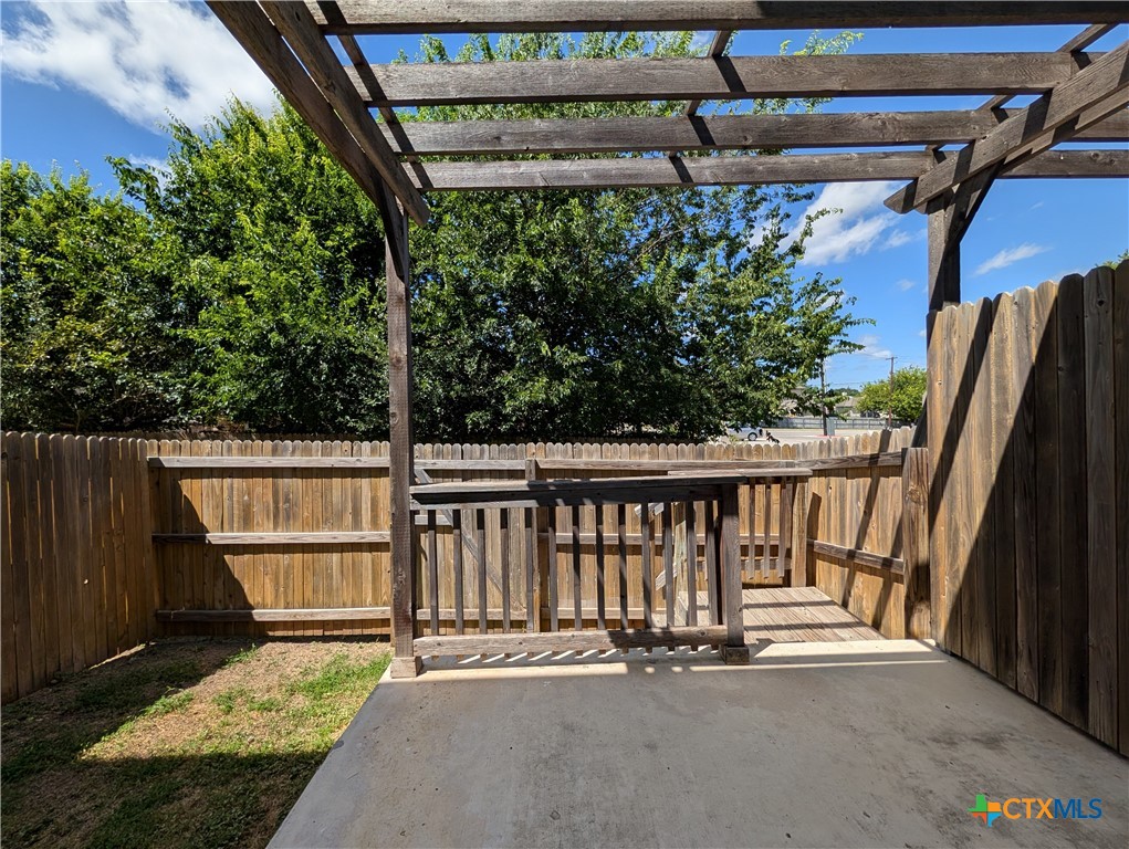 main property photo 24