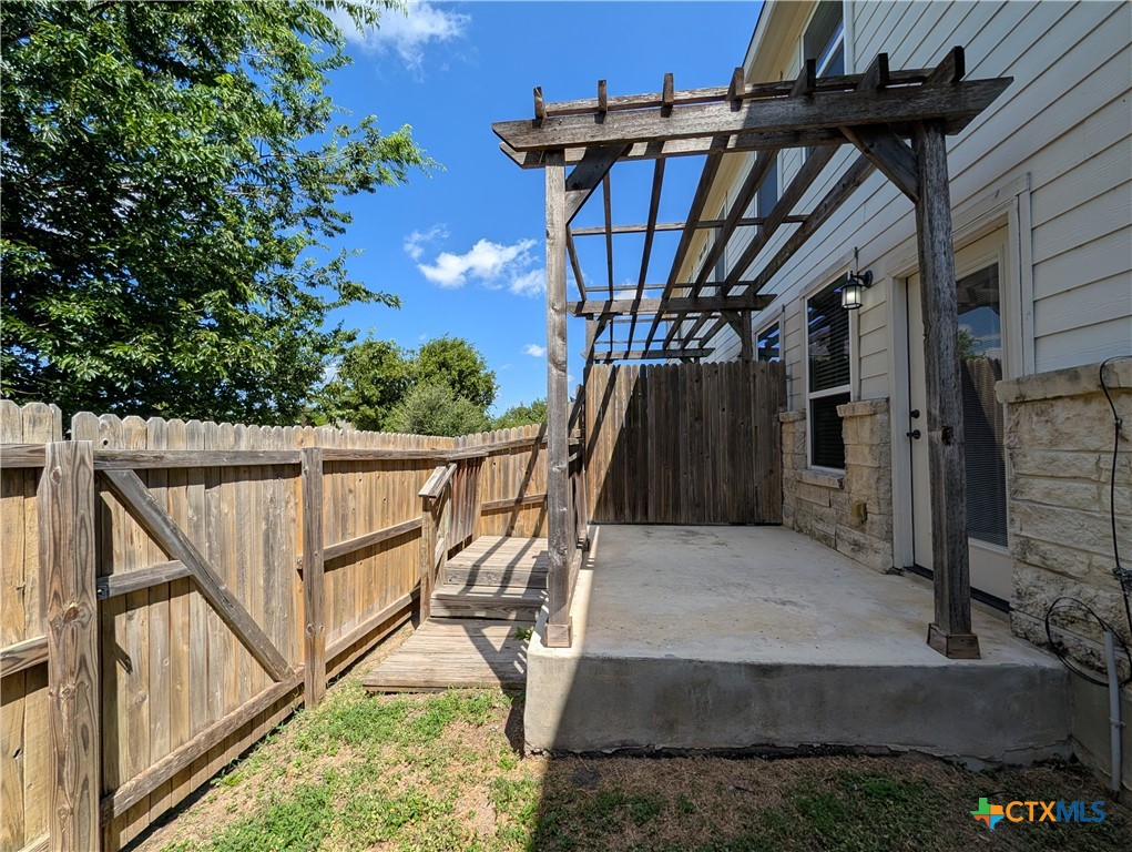 main property photo 26