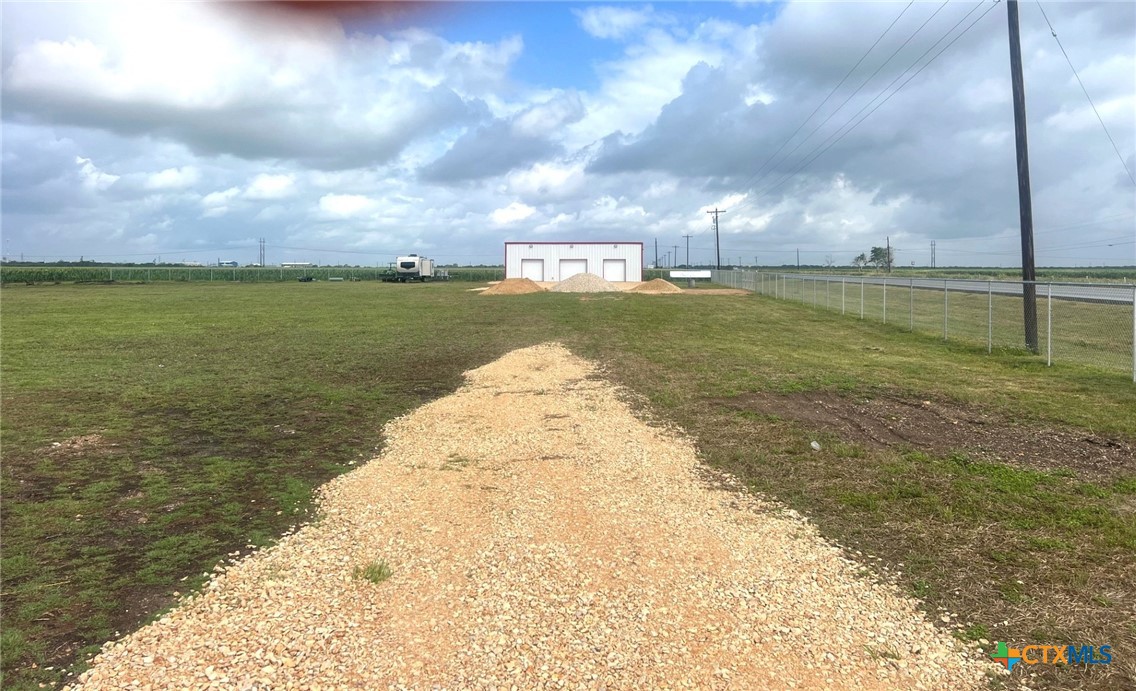 main property photo 4