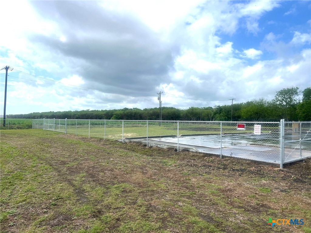 main property photo 9