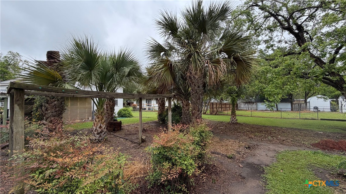main property photo 16