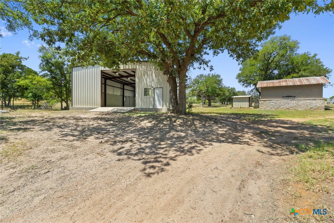 main property photo 34