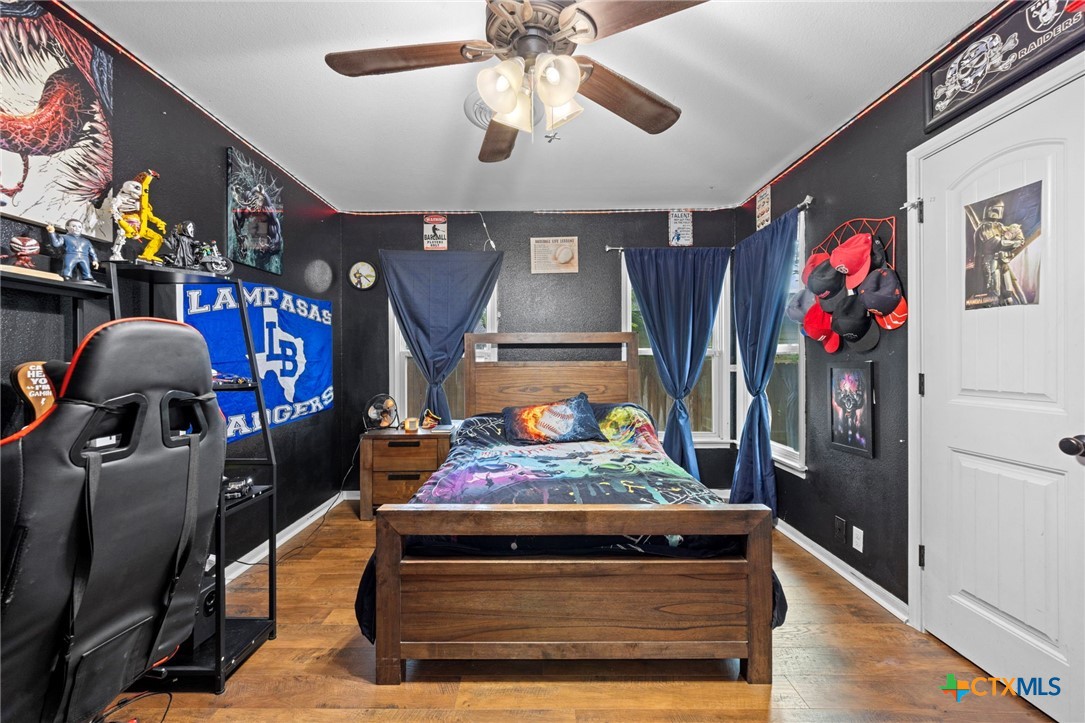 main property photo 16