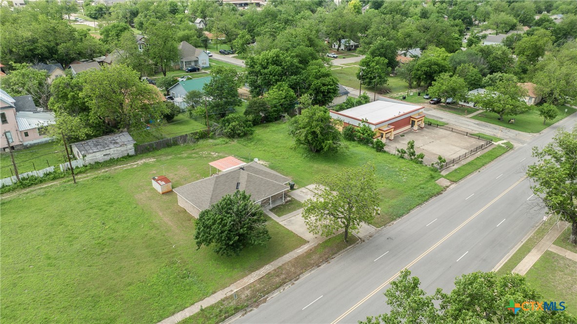 main property photo 10