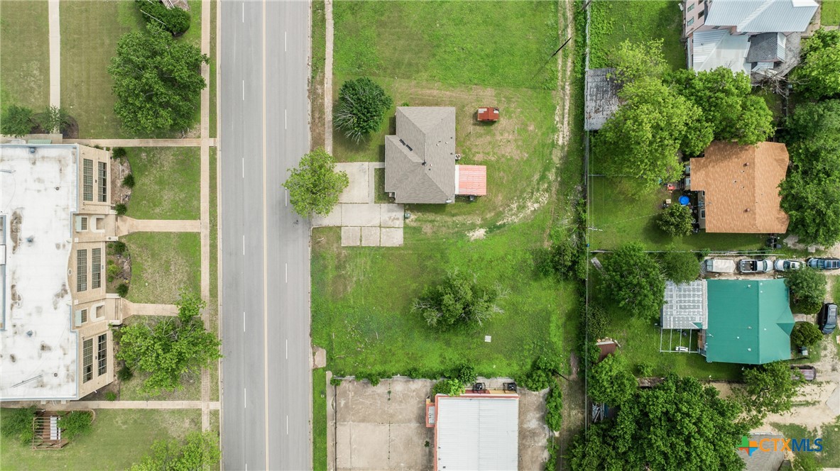 main property photo 8