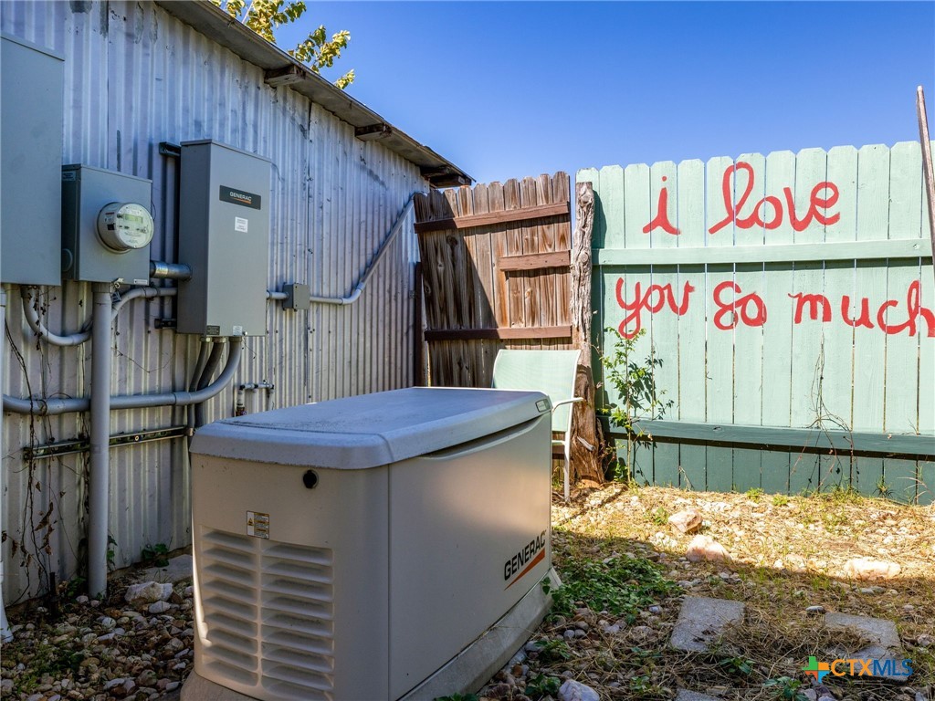 main property photo 30