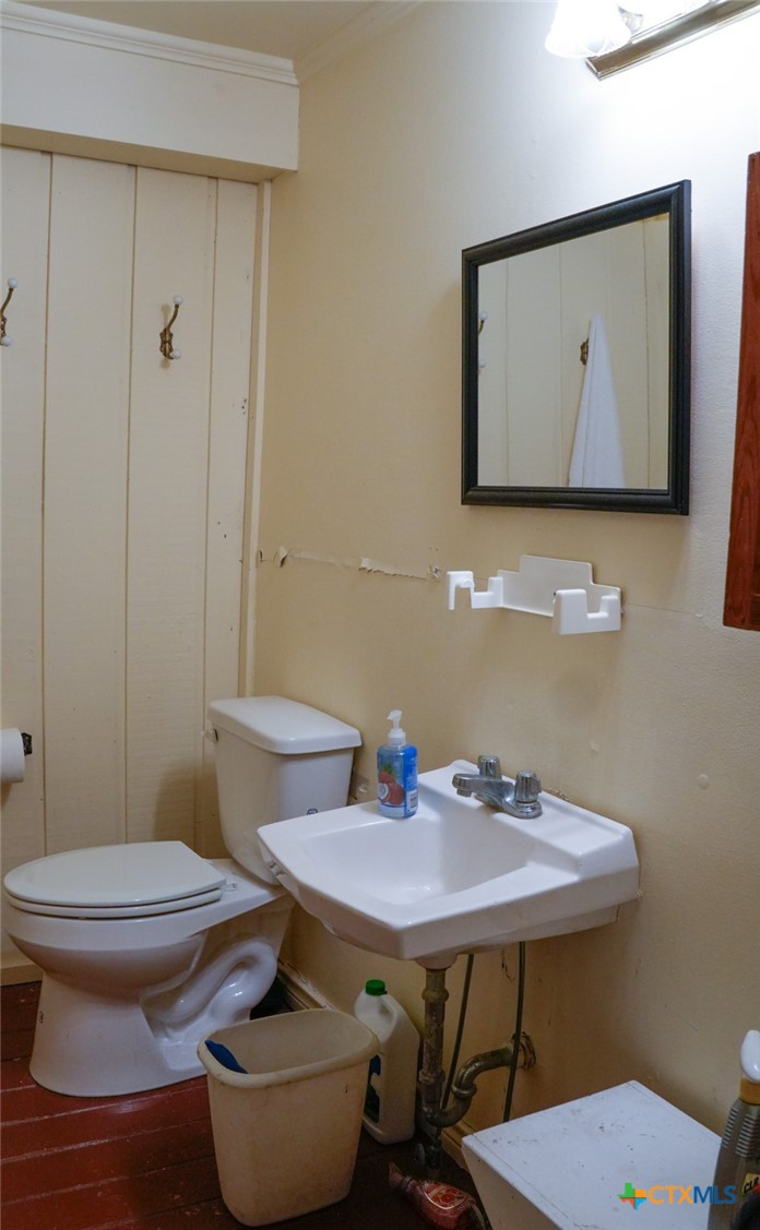 main property photo 16