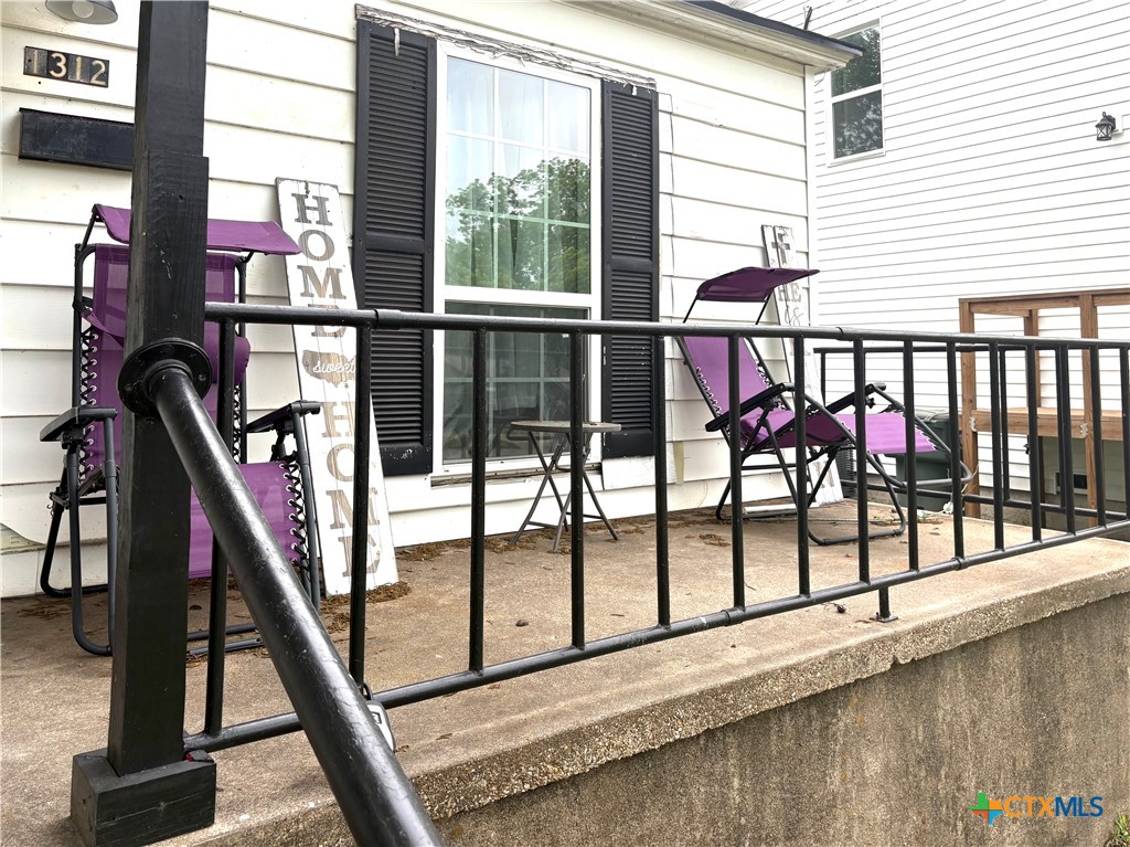 main property photo 11