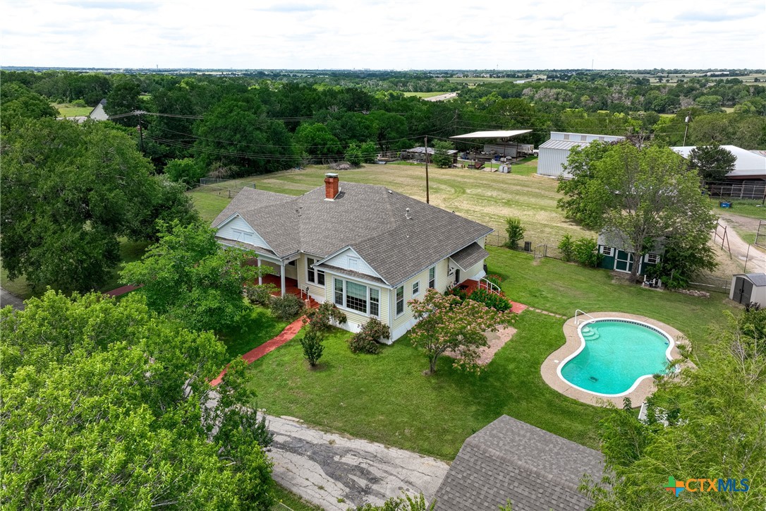 main property photo 32