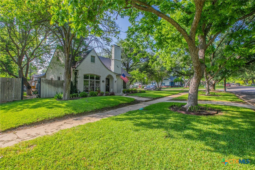 main property photo 1