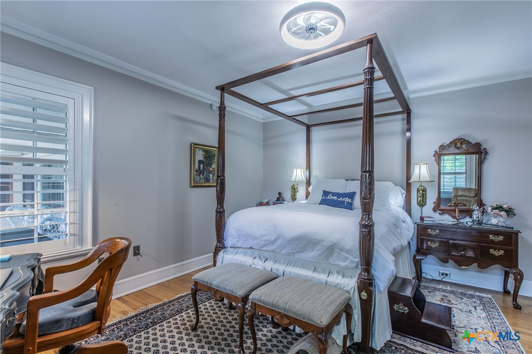 main property photo 21