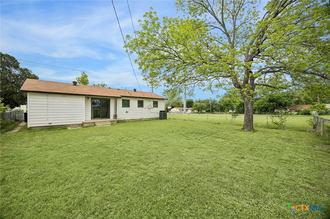 main property photo 14