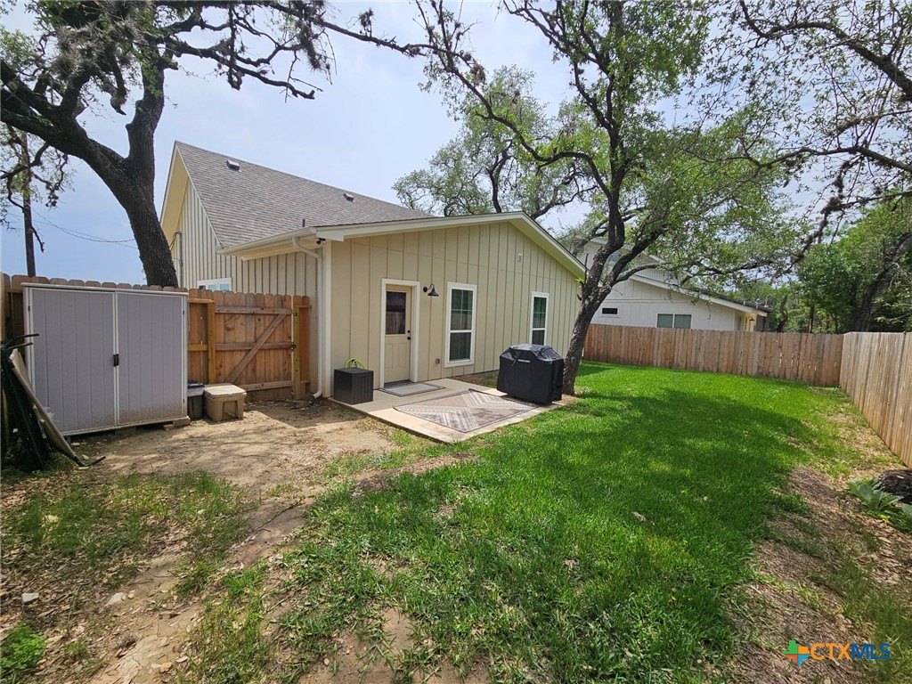 main property photo 5