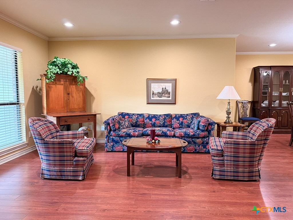 main property photo 5
