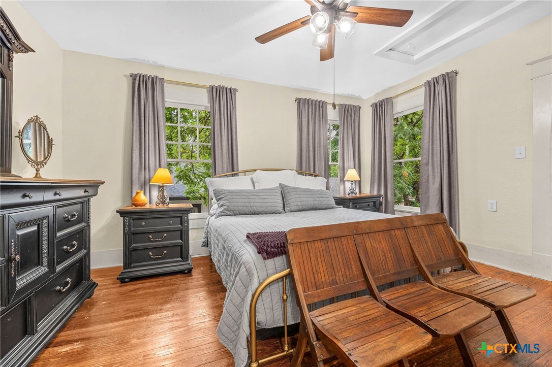 main property photo 10