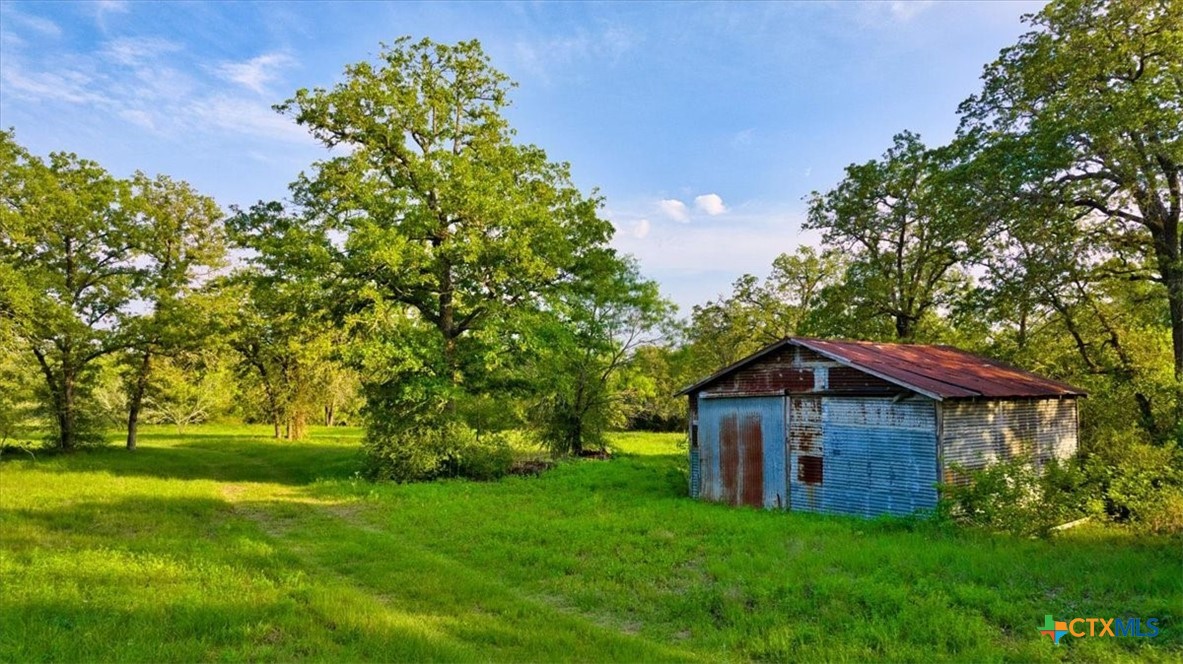 main property photo 30