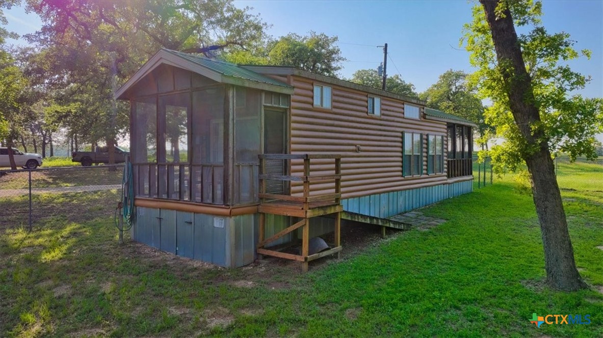 main property photo 9