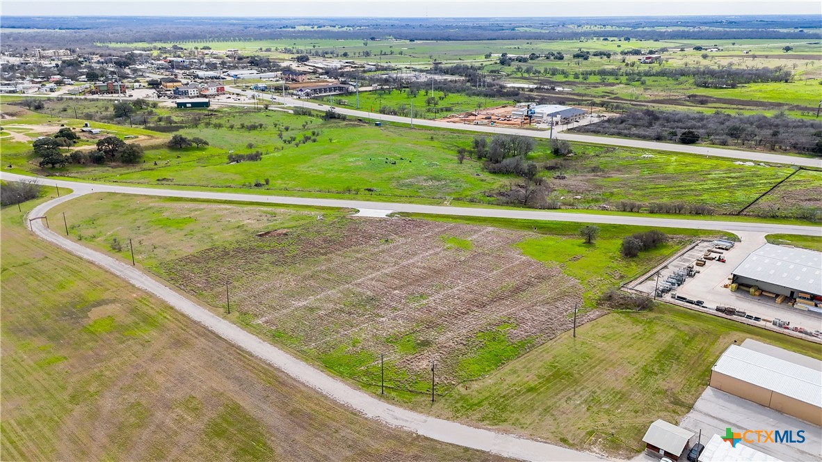 main property photo 11