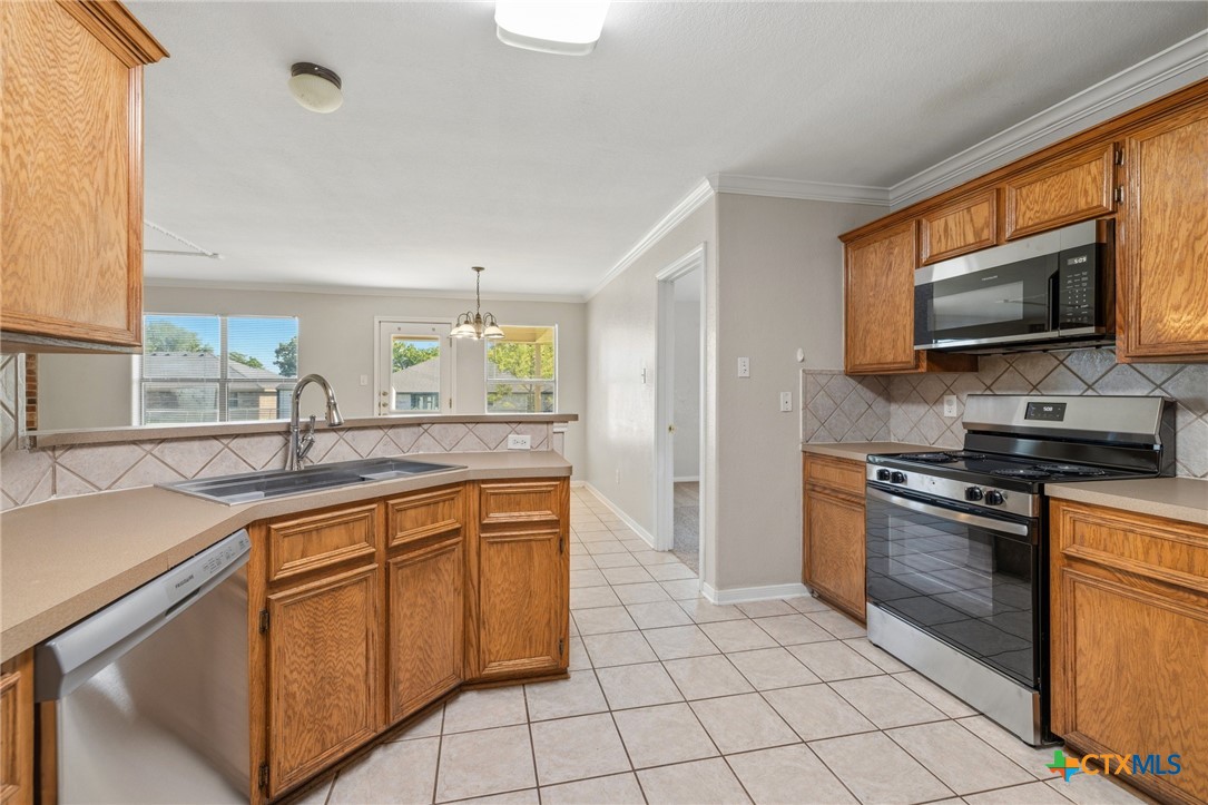 main property photo 14