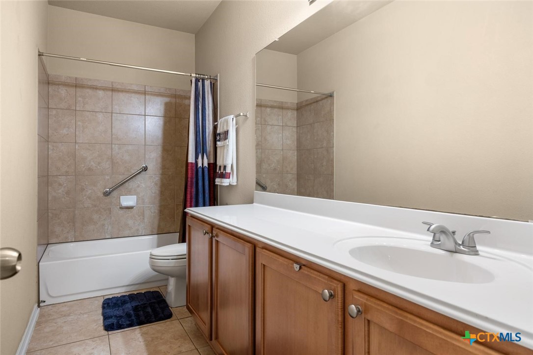 main property photo 16