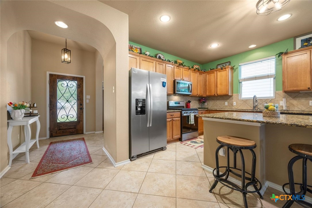 main property photo 4