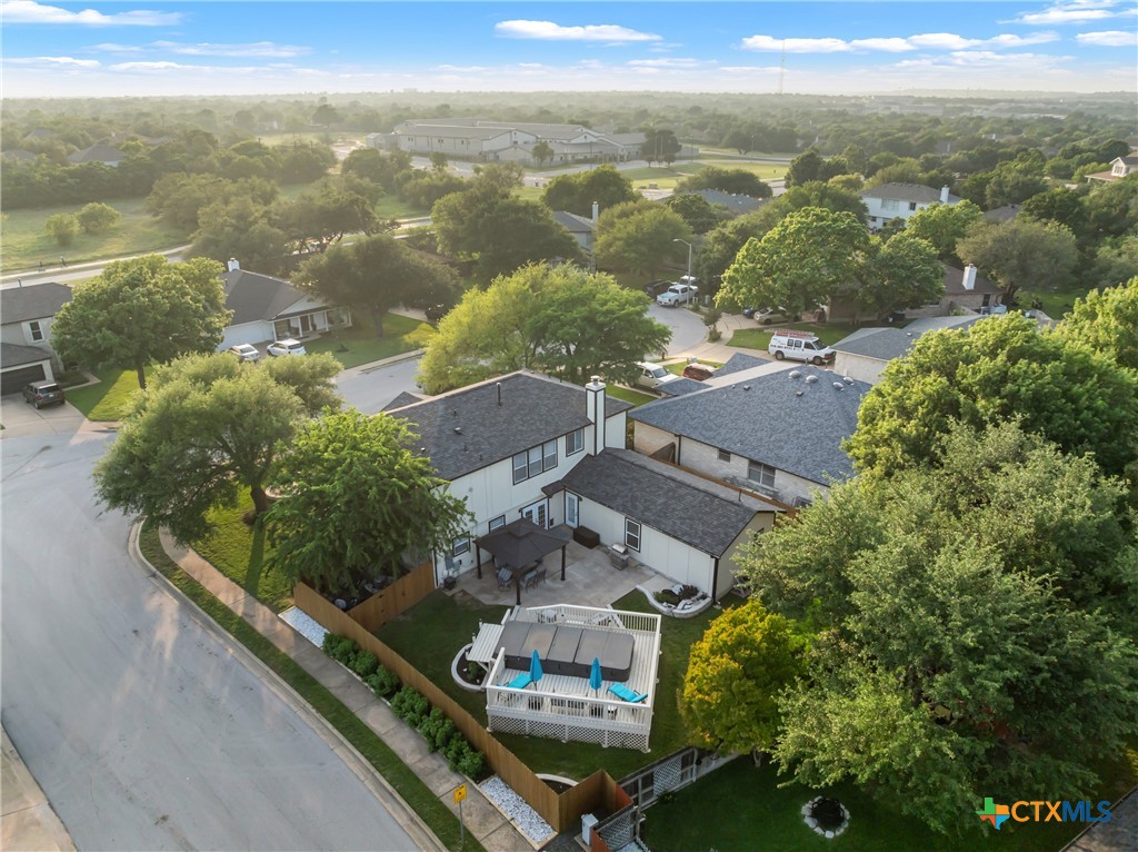 main property photo 40